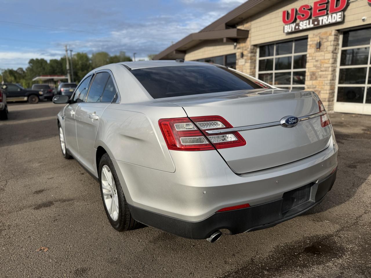 Ford Taurus SEL FWD 2015
