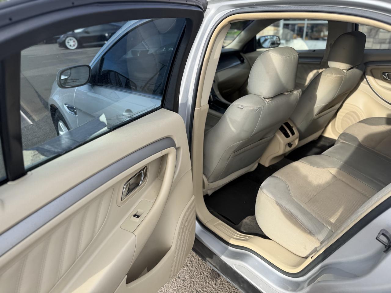 Ford Taurus SEL FWD 2015