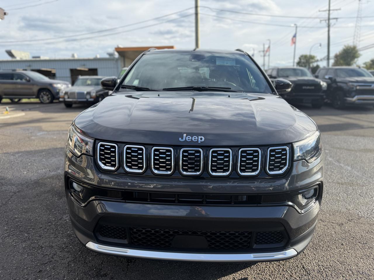 Jeep Compass photo 4