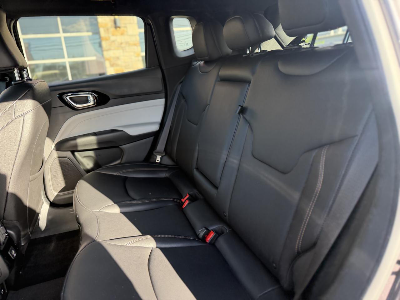 Jeep Compass photo 19
