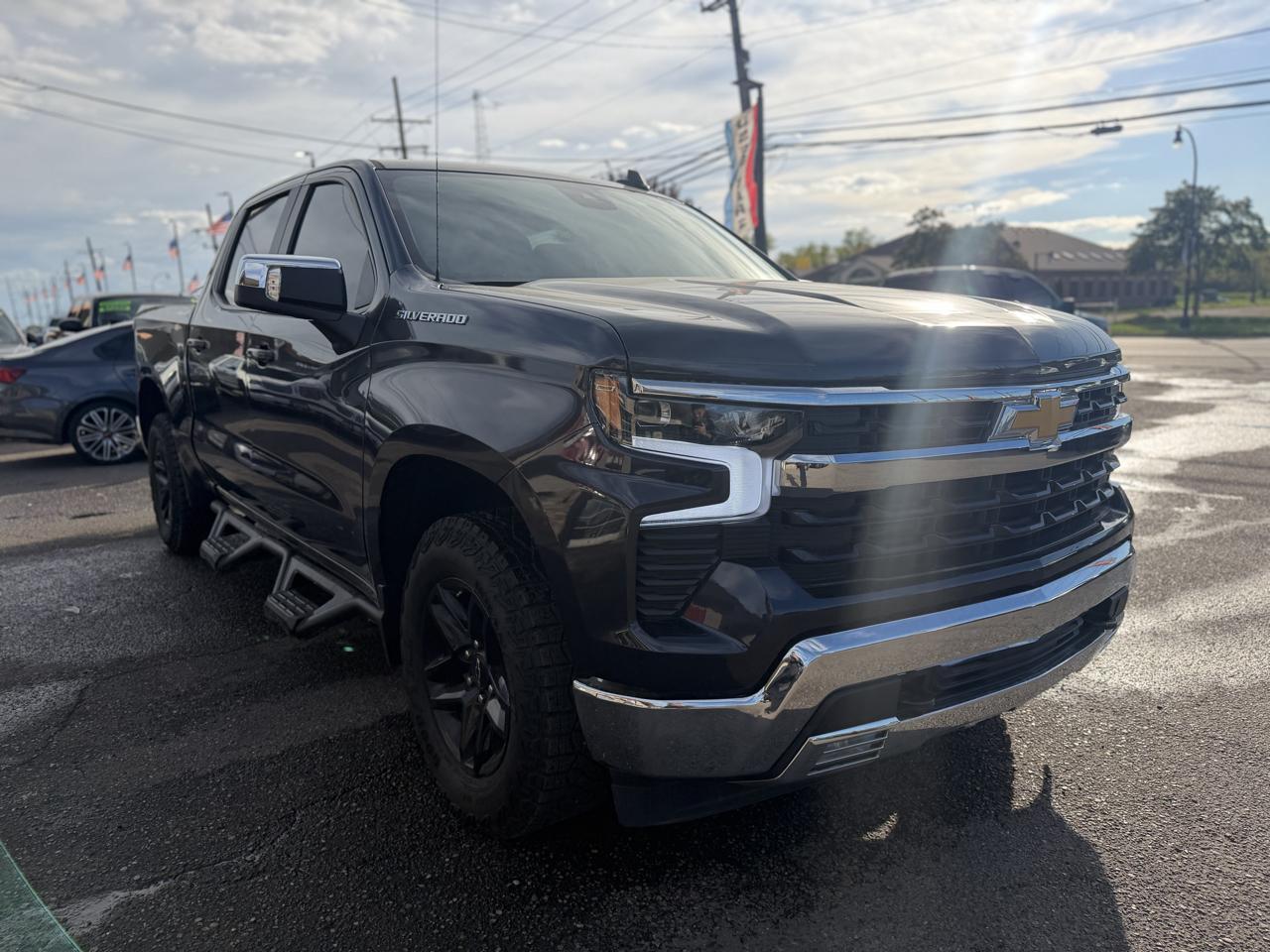 Chevrolet Silverado 1500 LT-L Crew Cab 4WD 2024