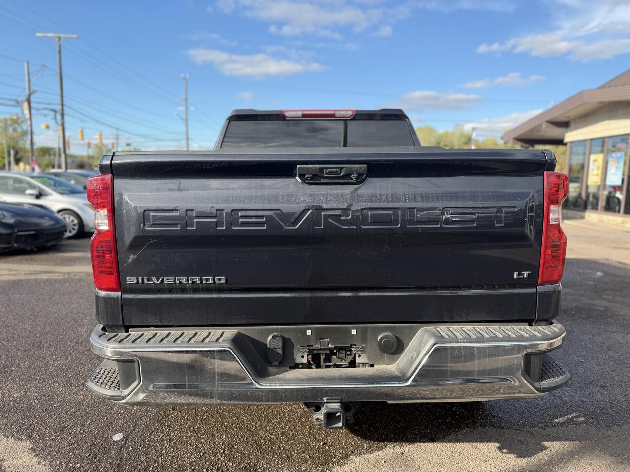 Chevrolet Silverado 1500 LT-L Crew Cab 4WD 2024