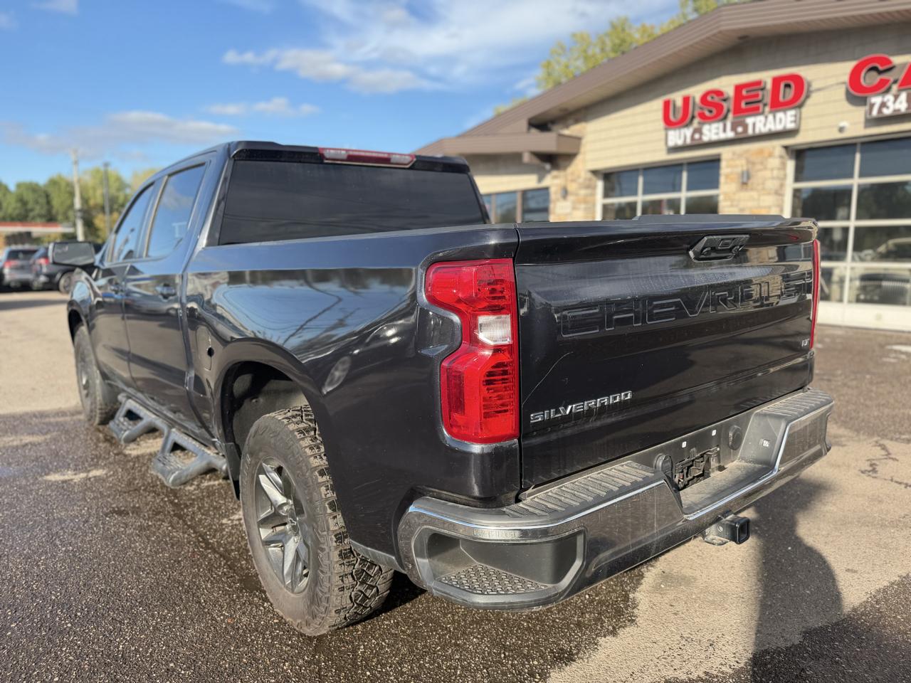 Chevrolet Silverado 1500 LT-L Crew Cab 4WD 2024