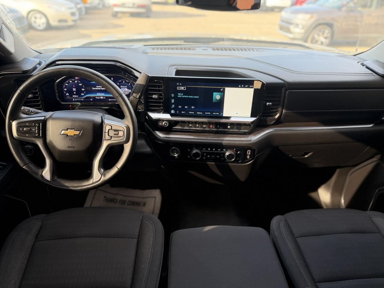 Chevrolet Silverado 1500 LT-L Crew Cab 4WD 2024