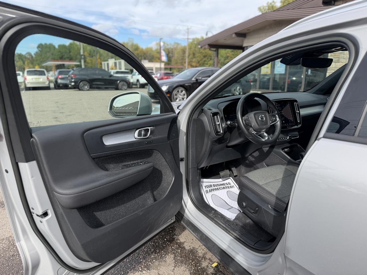 Volvo XC40 B5 Core AWD 2023