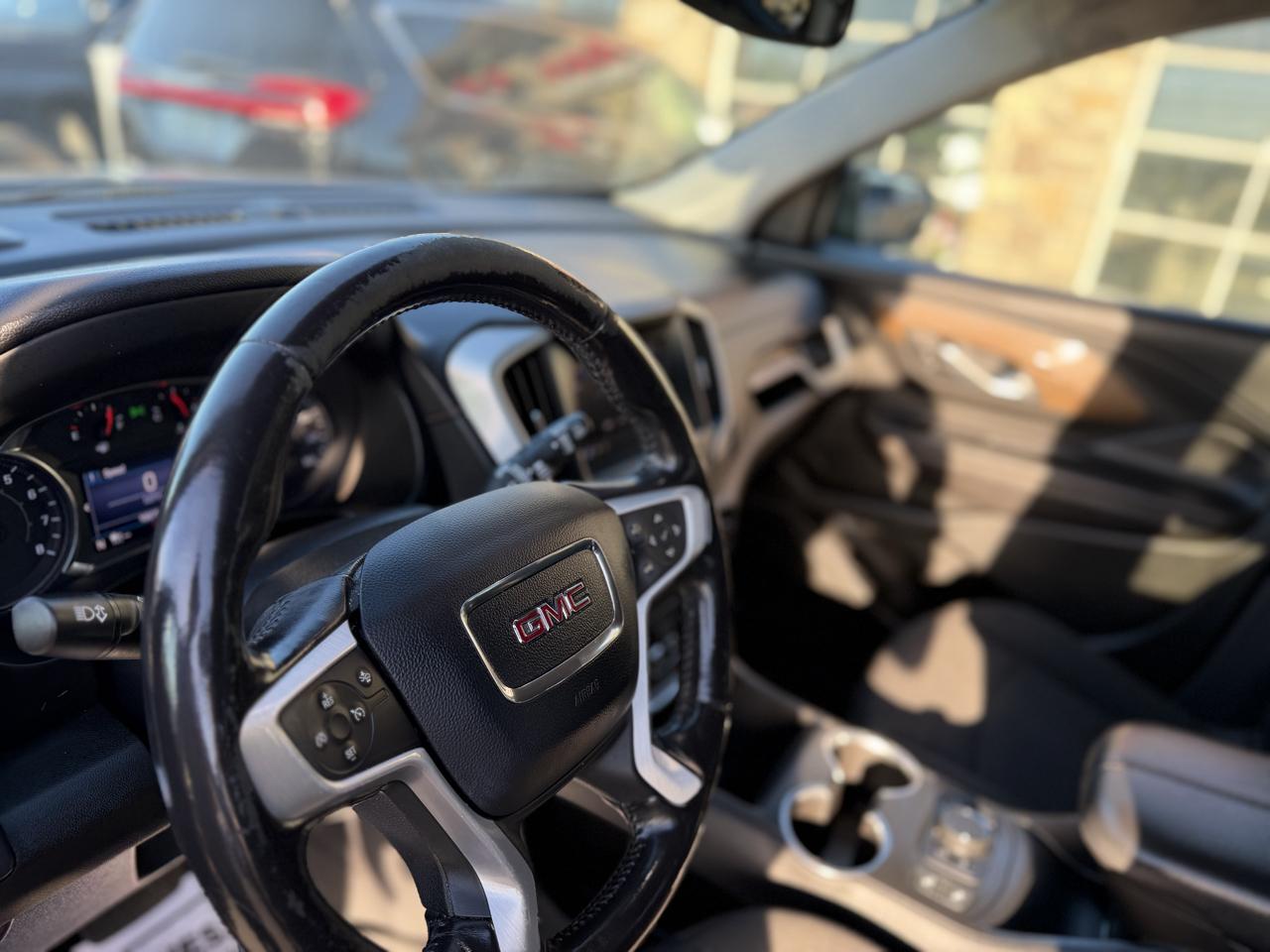GMC Terrain photo 12