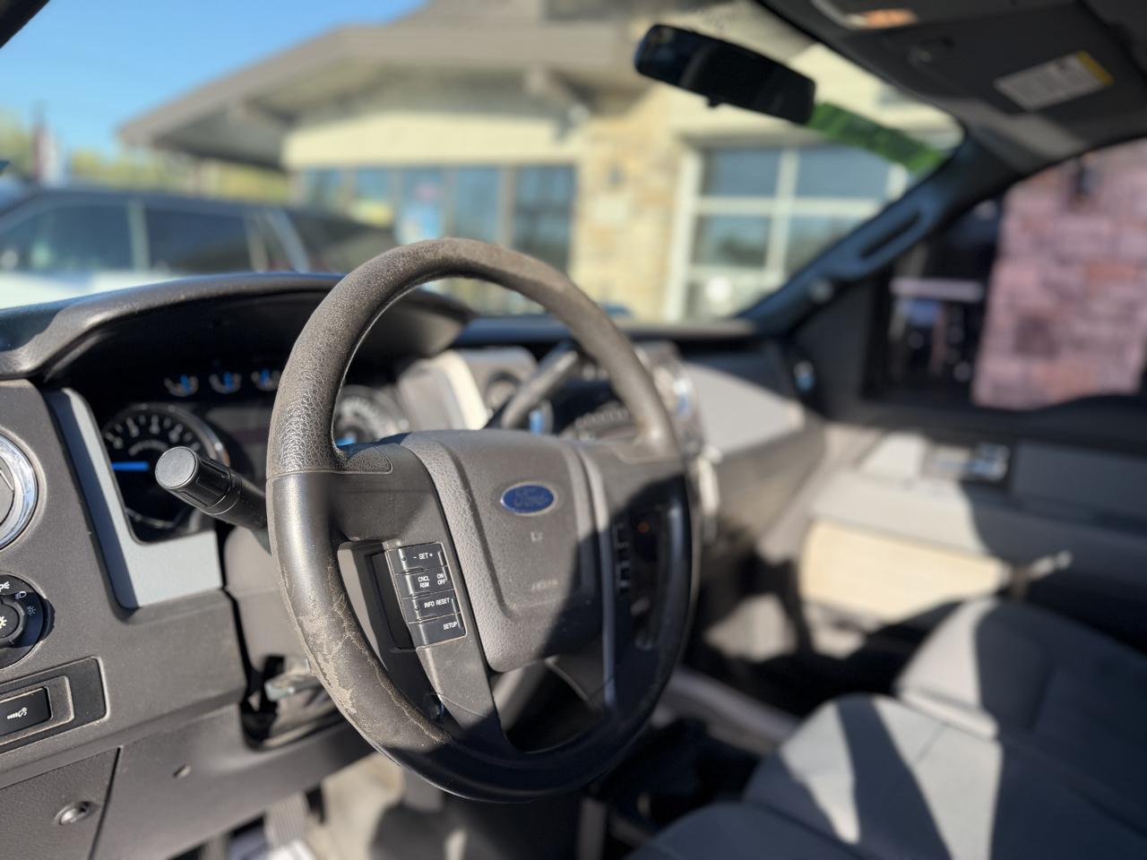 Ford F-150 photo 11