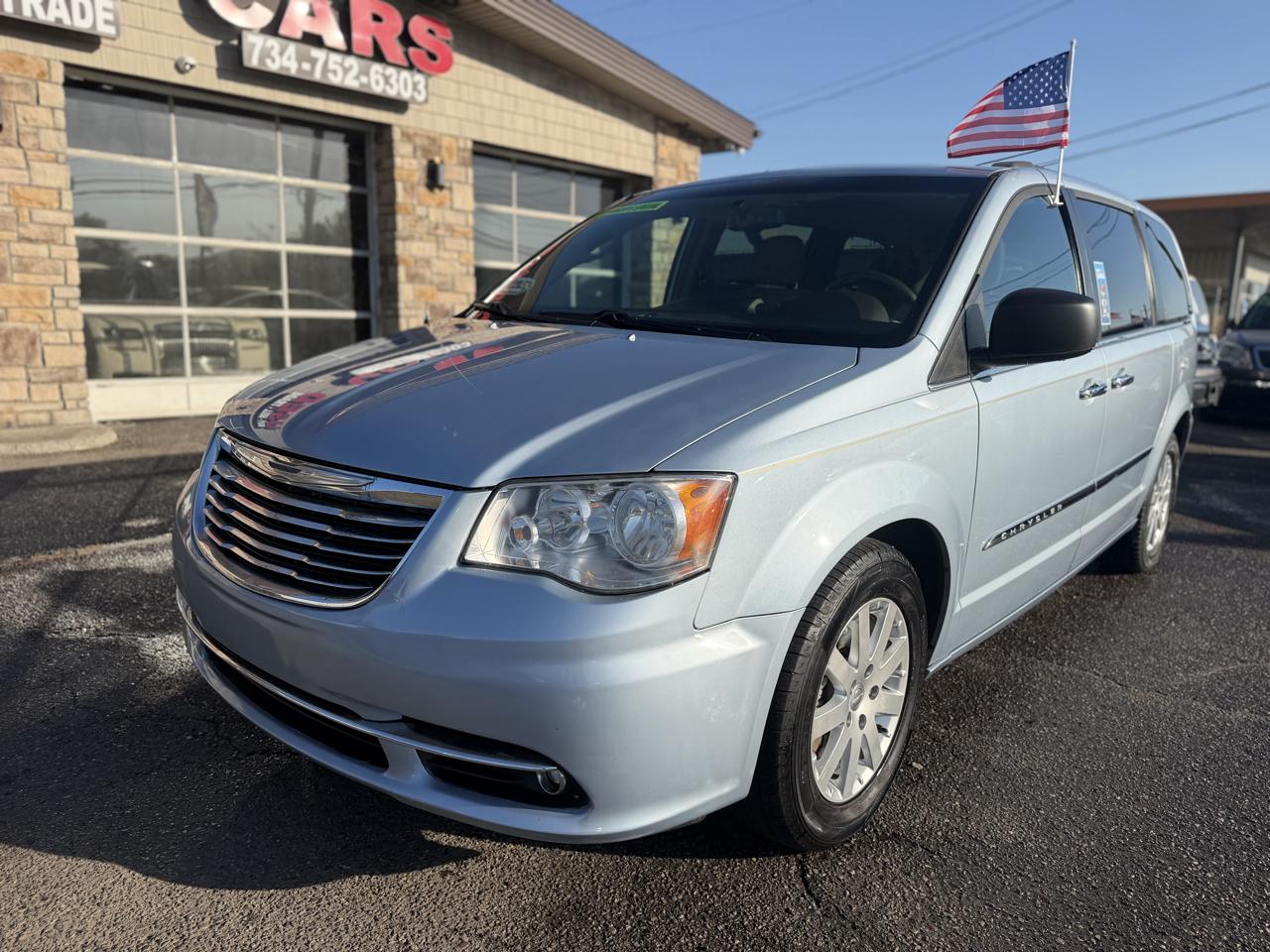 Chrysler Town & Country Touring 2016