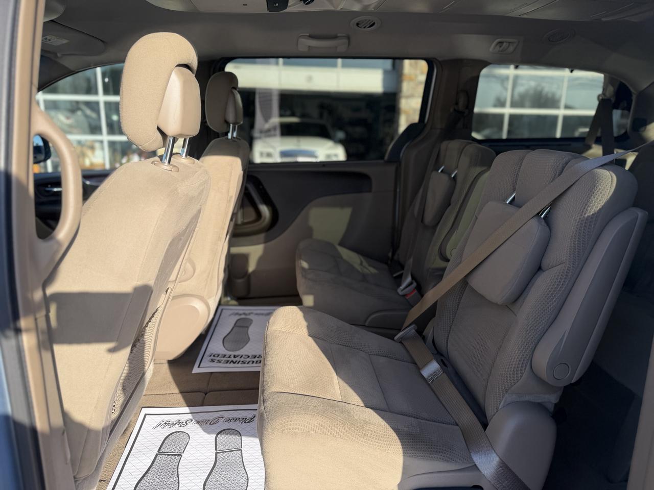 Chrysler Town & Country Touring 2016