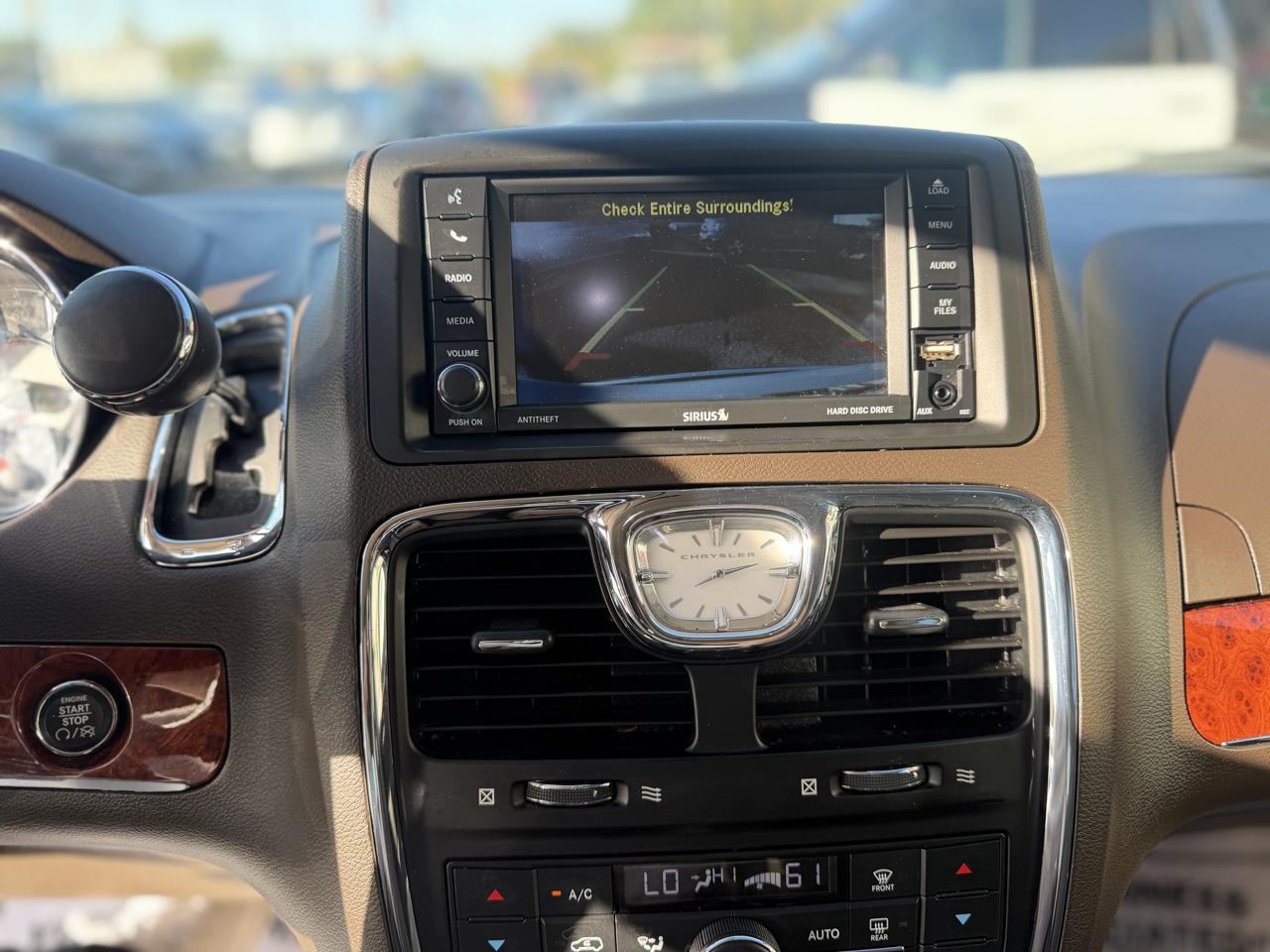 Chrysler Town & Country Touring 2016