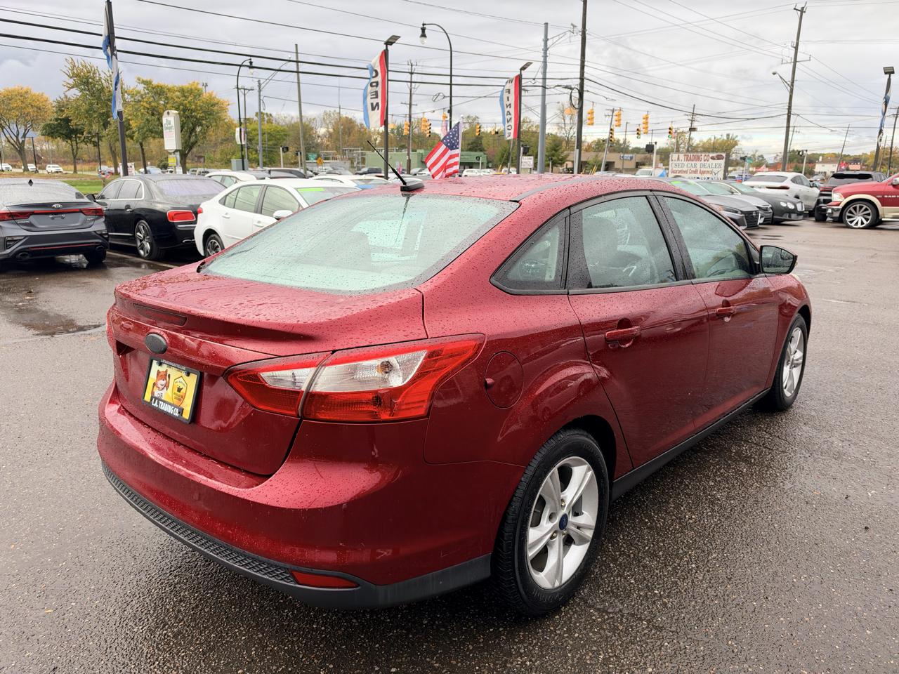 Ford Focus SE Sedan 2014