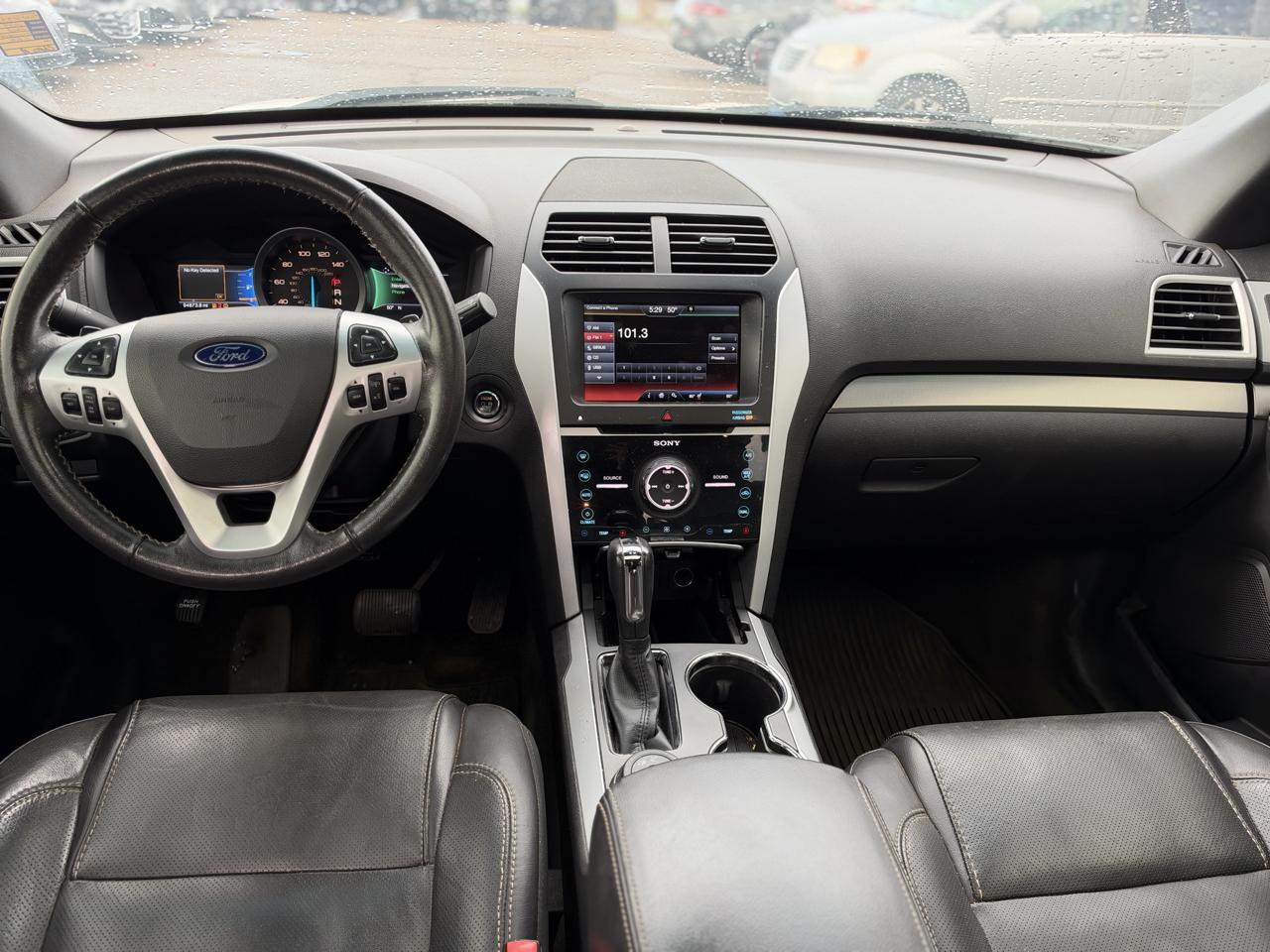 Ford Explorer Sport 4WD 2014
