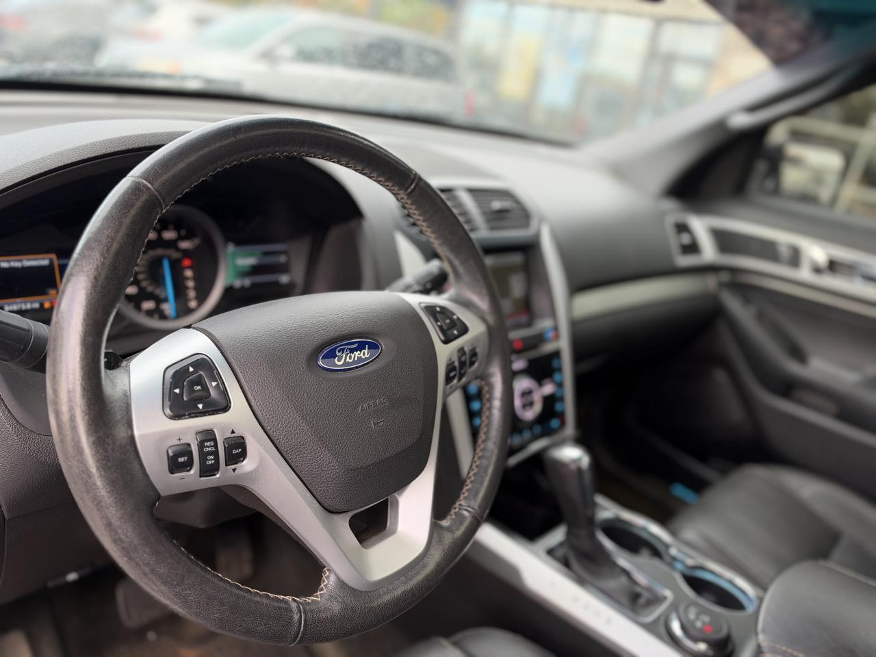 Ford Explorer Sport 4WD 2014