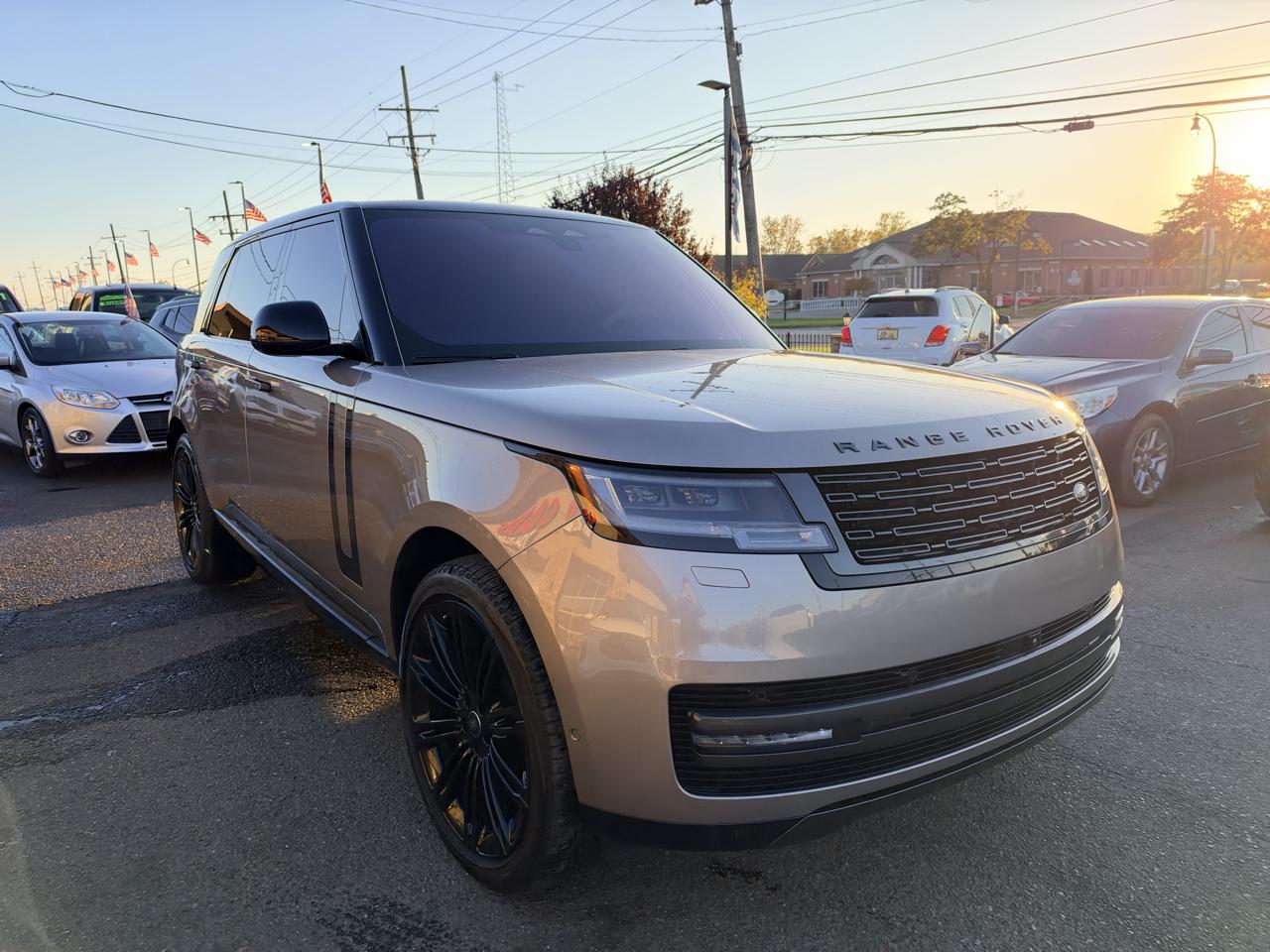 Land Rover New Range Rover SE LWB 2023