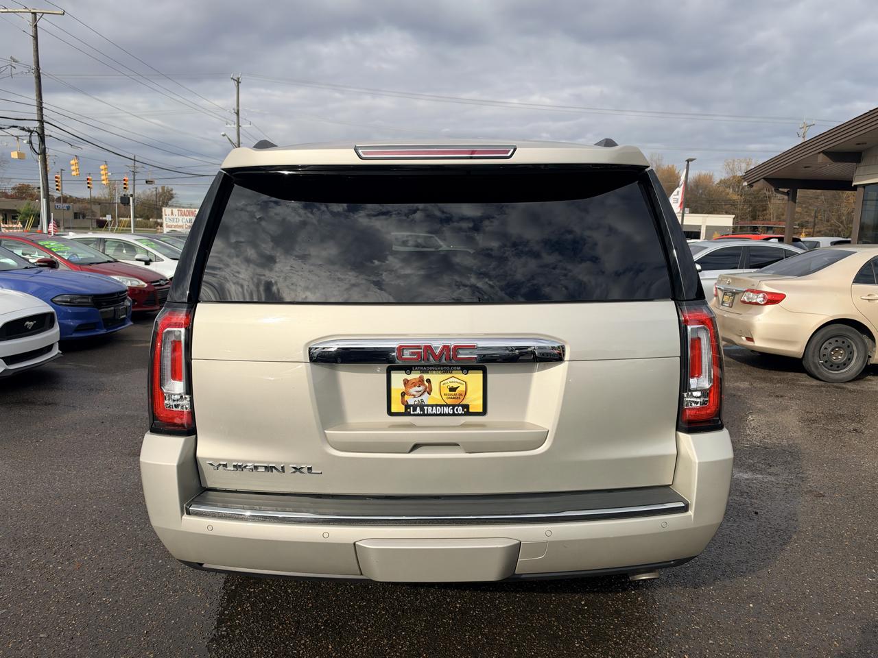 GMC Yukon Denali XL 4WD 2015