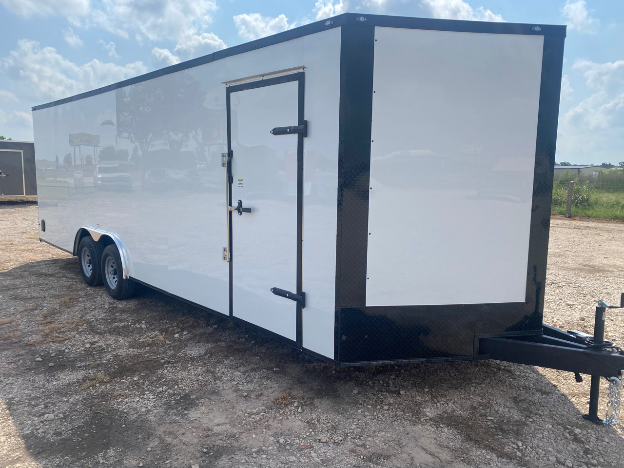 New 2024 Deep South 8.5x24TA Enclosed .080 EXTERIOR POLYCORE for Sale