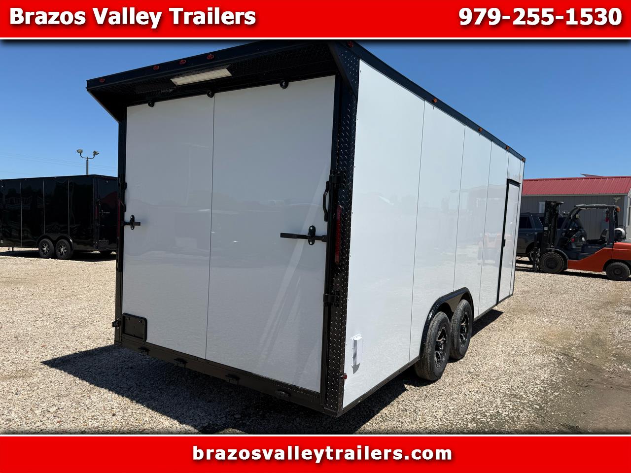 2026 Deep South 8.5x20TA Enclosed 5,200LB AXLES, BLACKOUT PKG, 7'6" INTERIOR HEIGHT