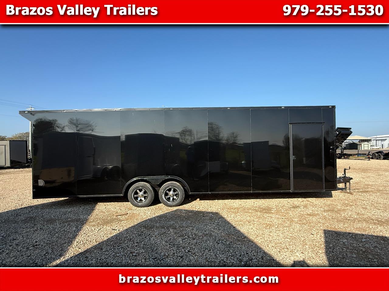 2026 Deep South Custom 8.5X28TA Enclosed 5,200LB AXLES, BLACKOUT PKG, 7'6