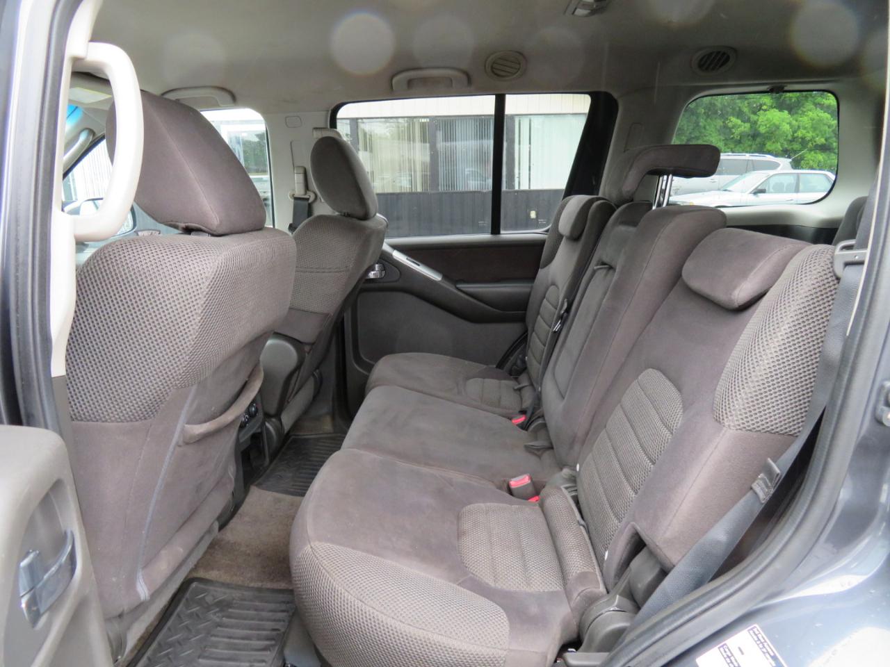 Nissan Pathfinder 2WD 4dr V6 SV 2011