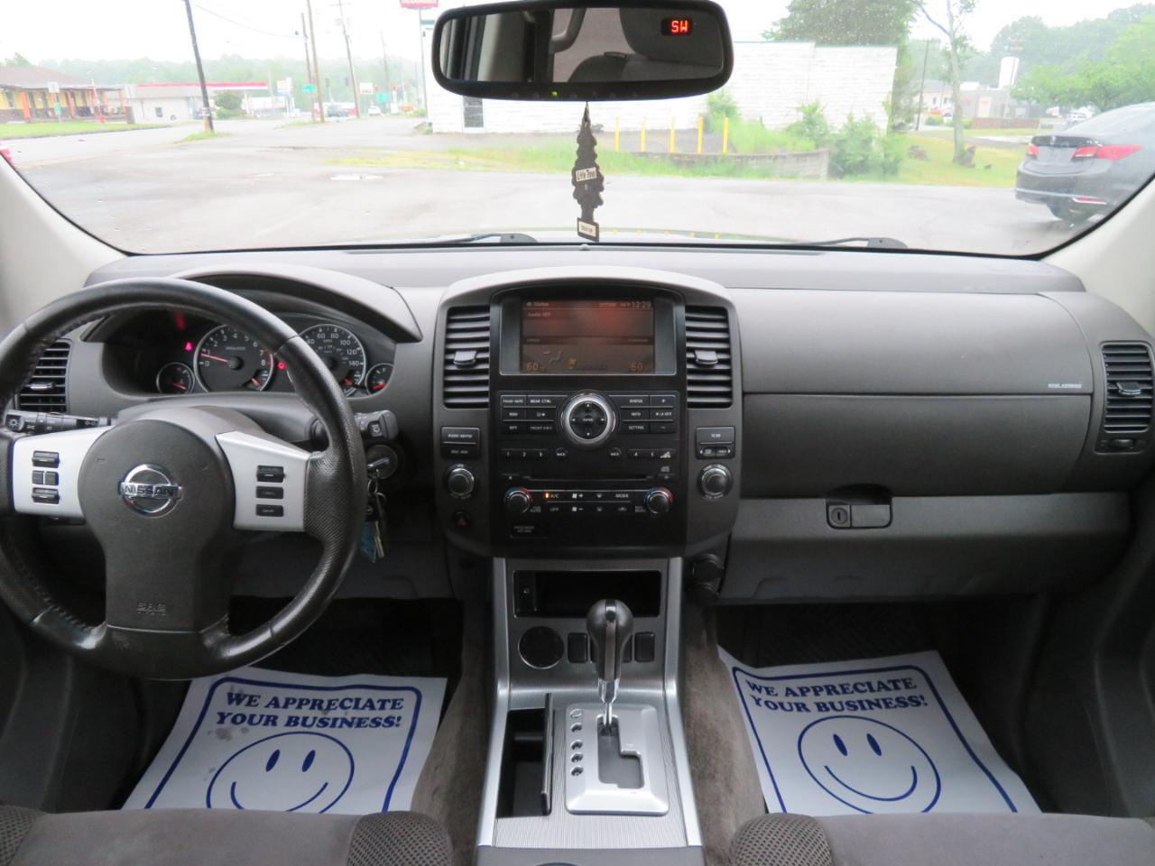 Nissan Pathfinder 2WD 4dr V6 SV 2011