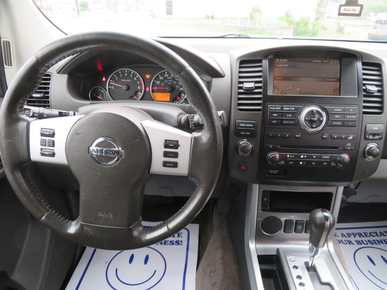 Nissan Pathfinder 2WD 4dr V6 SV 2011