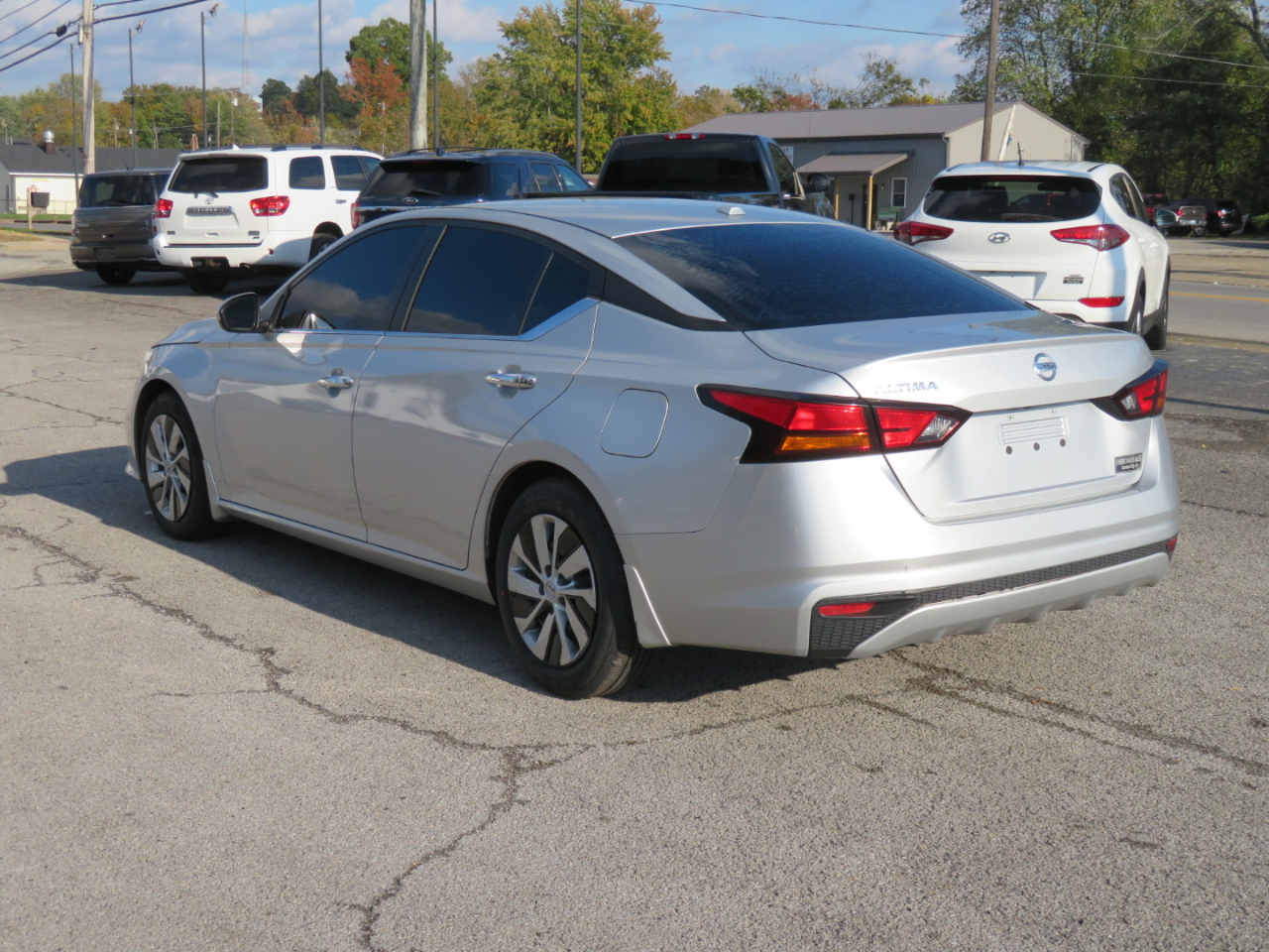 Nissan Altima 2.5 S Sedan 2019 Nissan Altima 2.5 S Sedan 2019