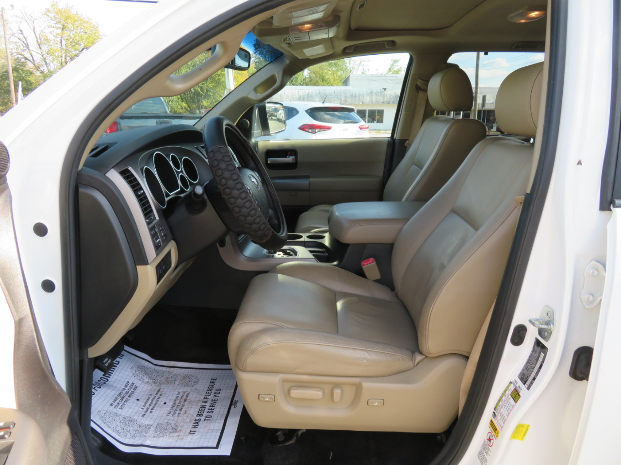 Toyota Sequoia 4WD 5.7L FFV Limited (Natl) 2013 Toyota Sequoia 4WD 5.7L FFV Limited (Natl) 2013