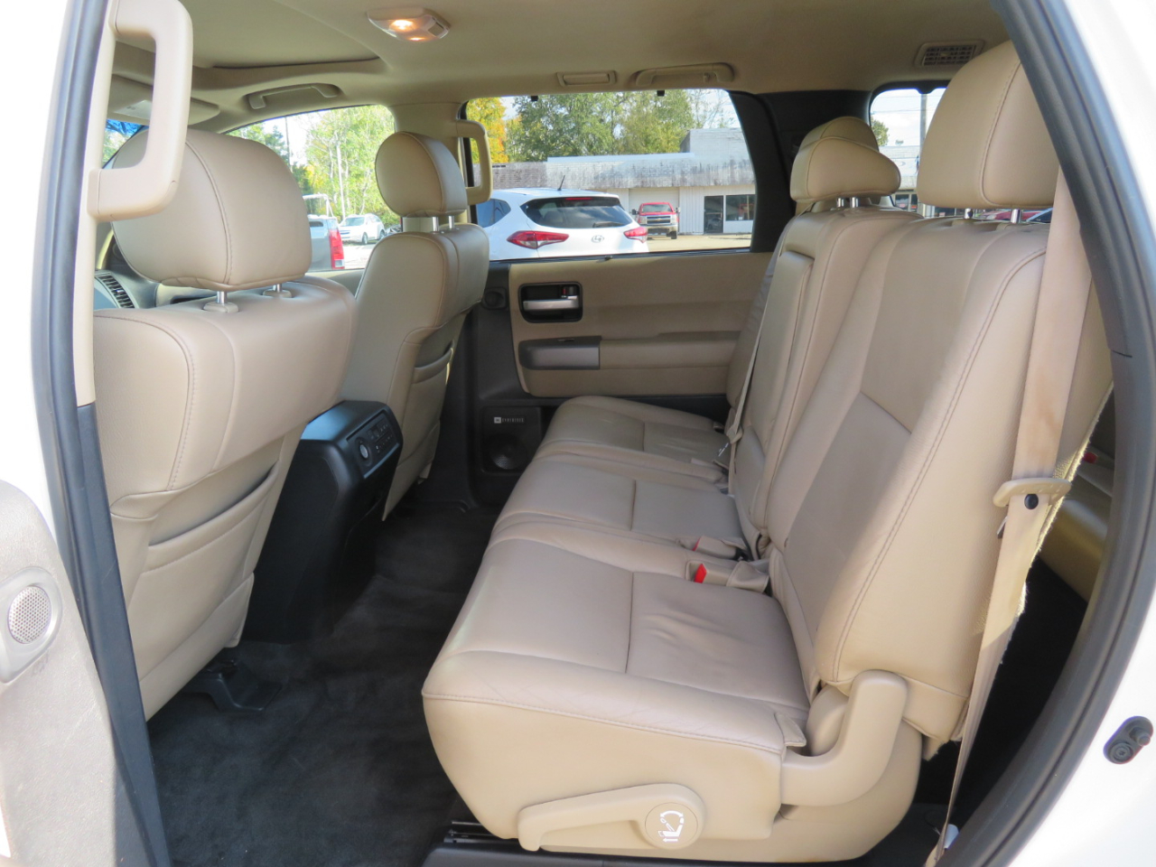 Toyota Sequoia 4WD 5.7L FFV Limited (Natl) 2013 Toyota Sequoia 4WD 5.7L FFV Limited (Natl) 2013