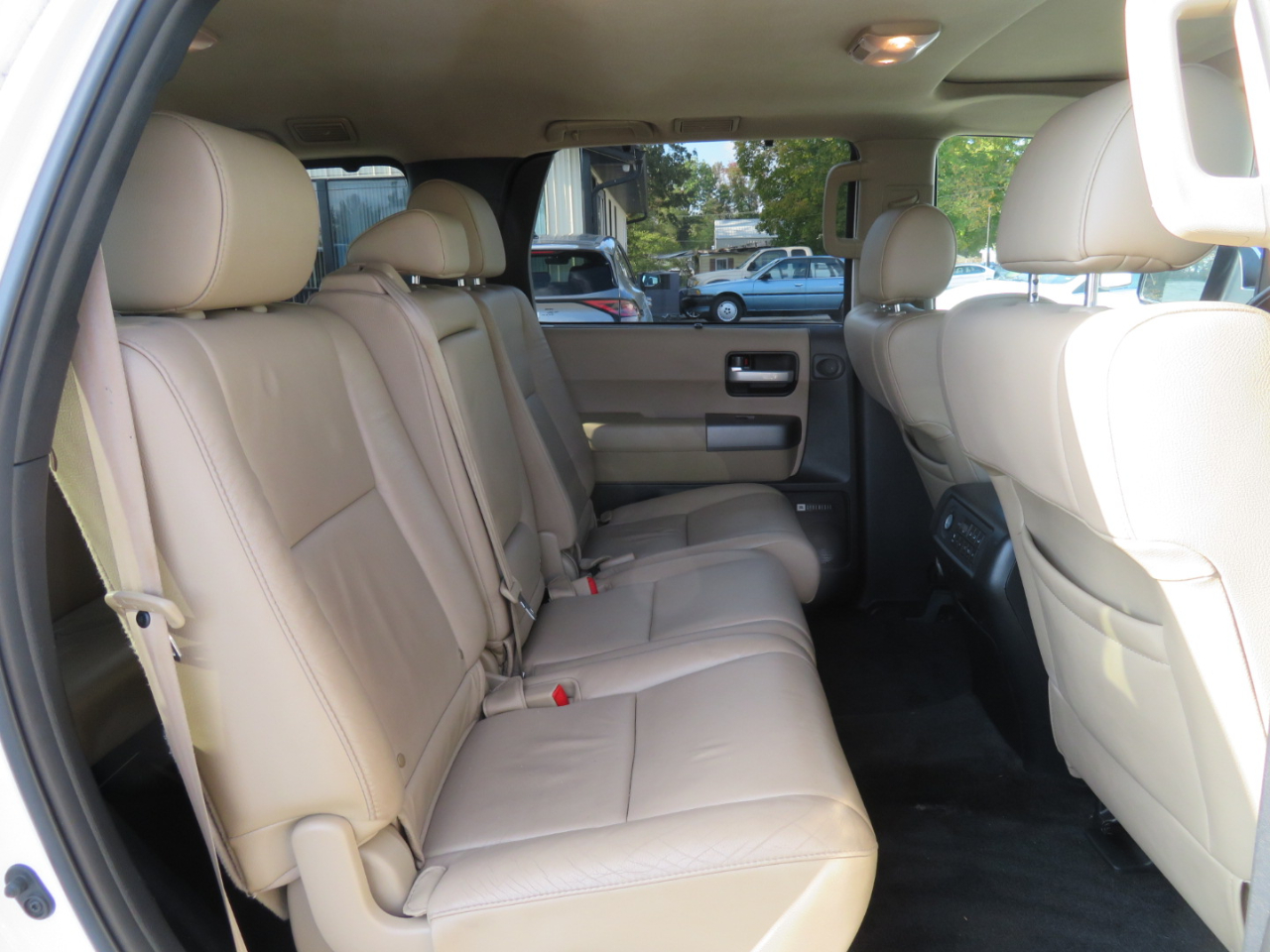 Toyota Sequoia 4WD 5.7L FFV Limited (Natl) 2013 Toyota Sequoia 4WD 5.7L FFV Limited (Natl) 2013