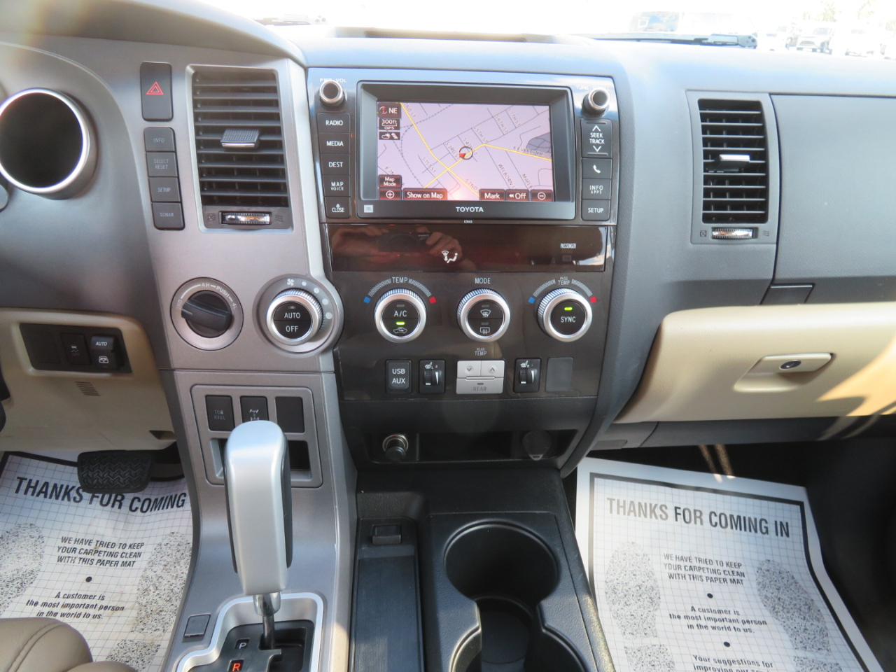 Toyota Sequoia 4WD 5.7L FFV Limited (Natl) 2013 Toyota Sequoia 4WD 5.7L FFV Limited (Natl) 2013