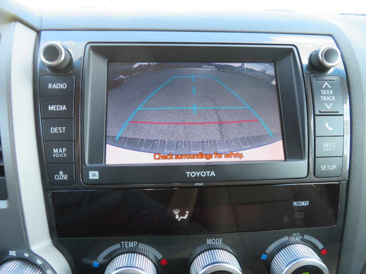 Toyota Sequoia 4WD 5.7L FFV Limited (Natl) 2013 Toyota Sequoia 4WD 5.7L FFV Limited (Natl) 2013