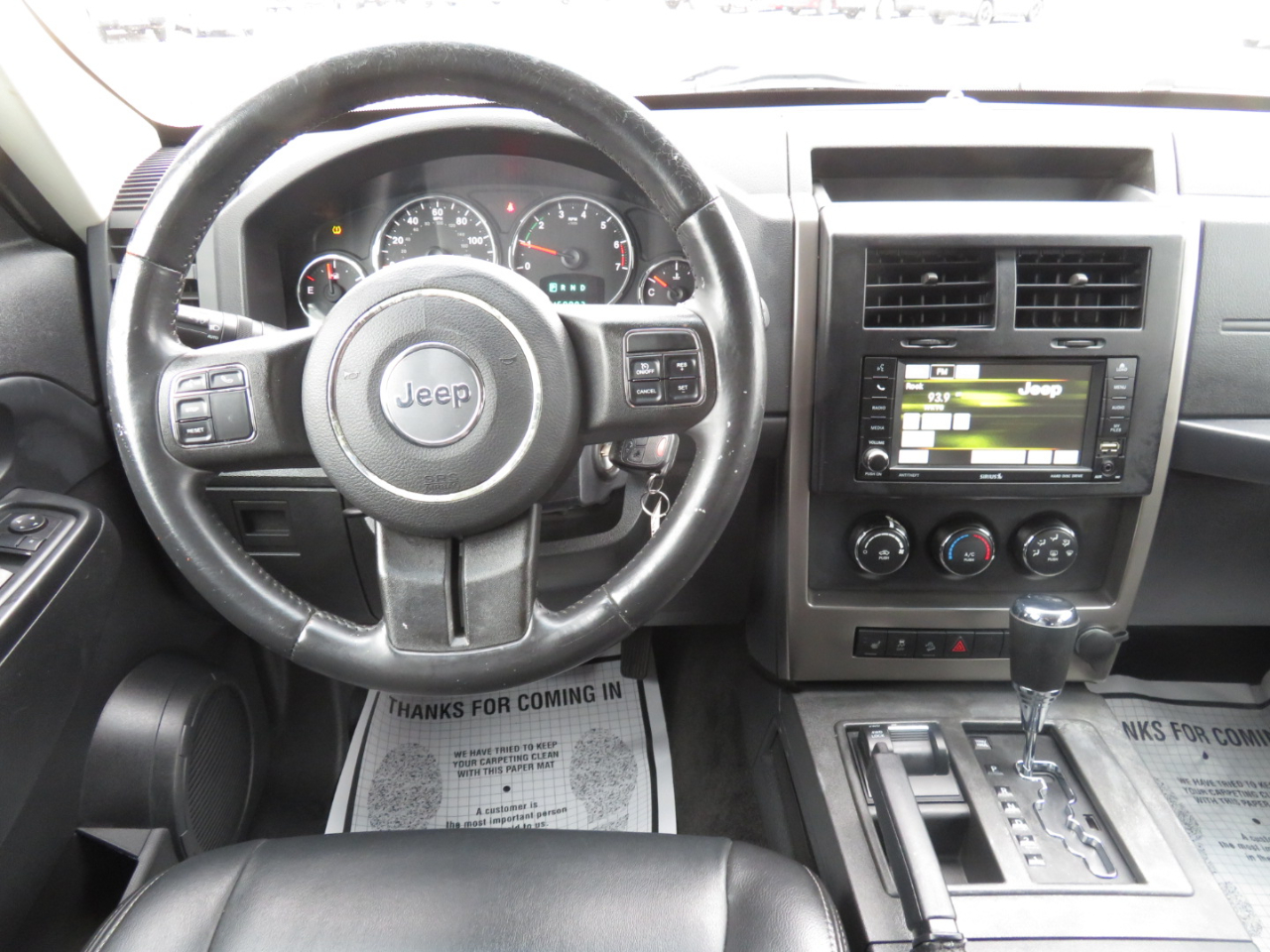 Jeep Liberty 4WD 4dr Sport Latitude 2012