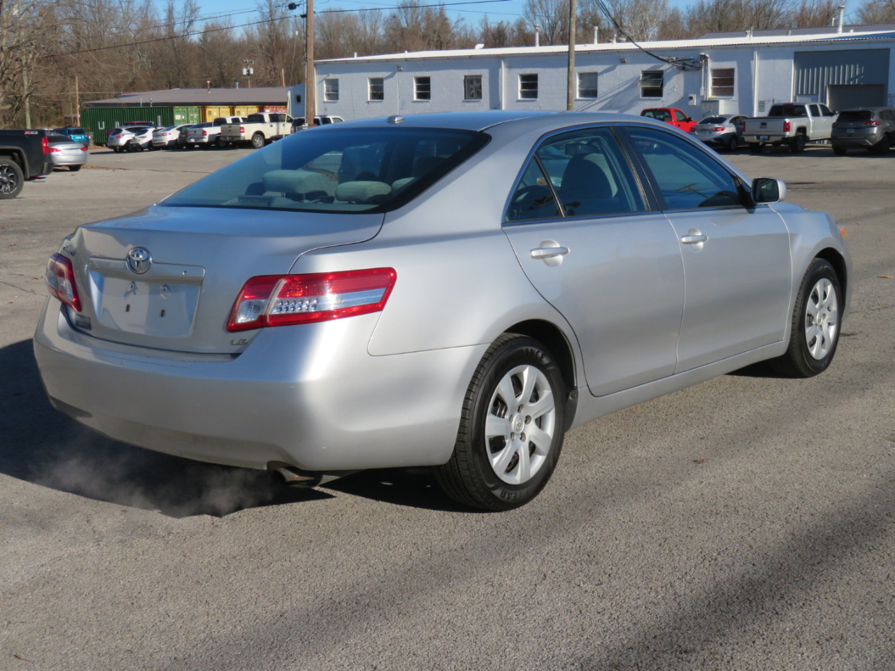 Toyota Camry 4dr Sdn I4 Man (Natl) 2010
