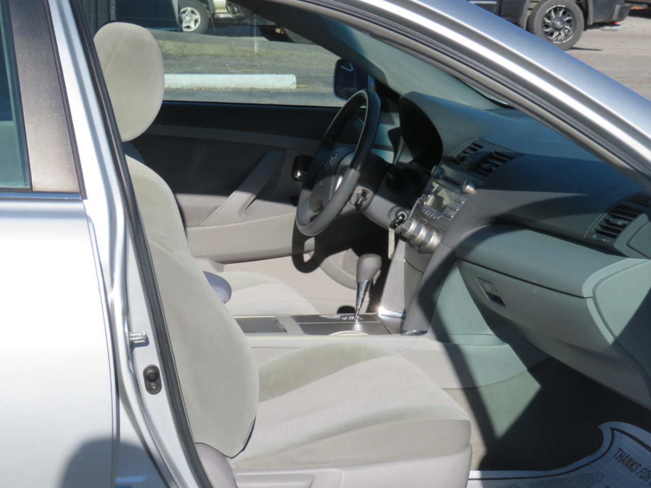 Toyota Camry 4dr Sdn I4 Man (Natl) 2010