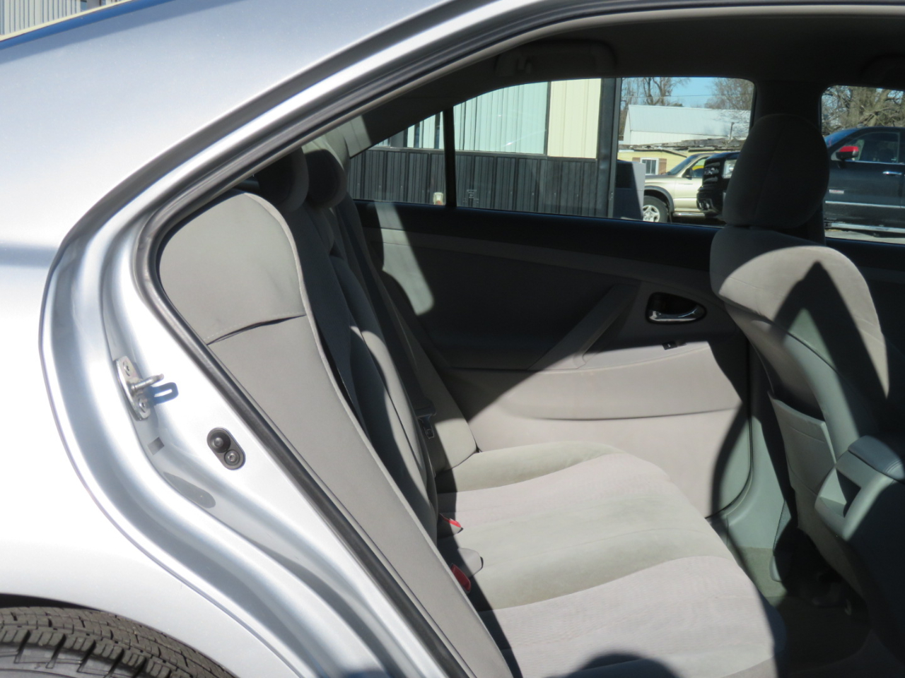 Toyota Camry 4dr Sdn I4 Man (Natl) 2010