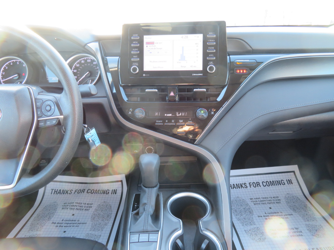 Toyota Camry LE Auto (Natl) 2022