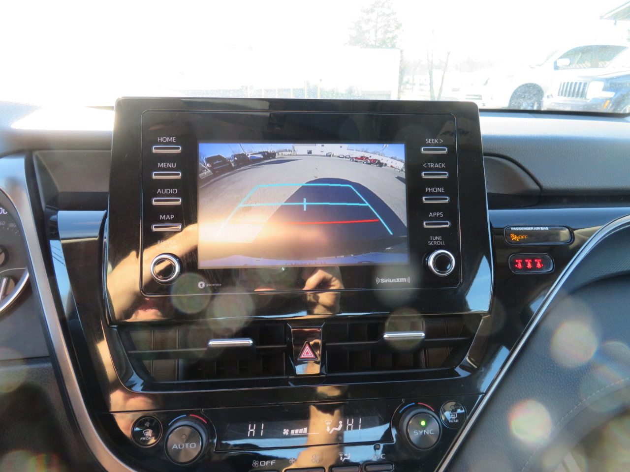 Toyota Camry LE Auto (Natl) 2022