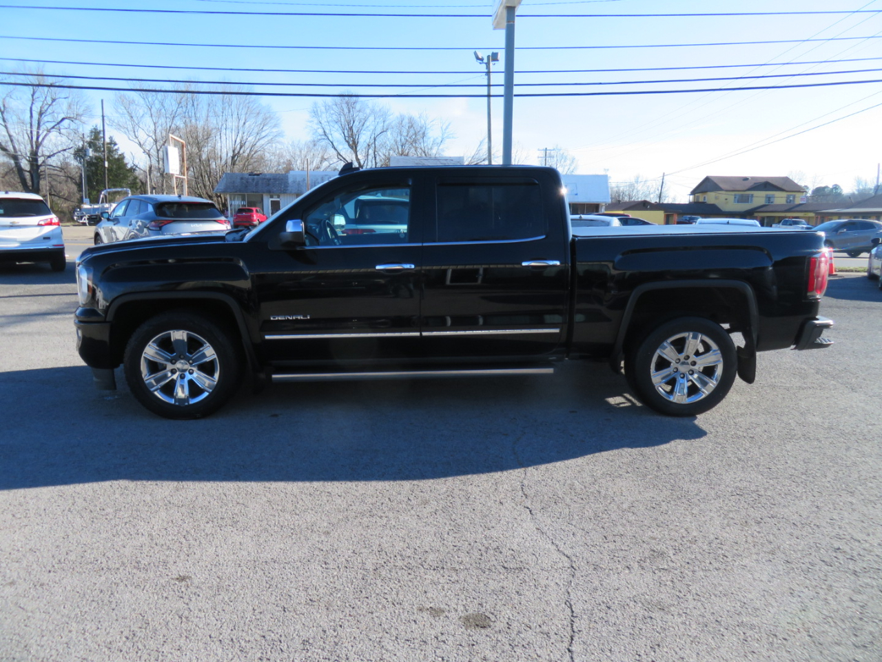 GMC Sierra 1500 4WD Crew Cab 143.5" Denali 2016