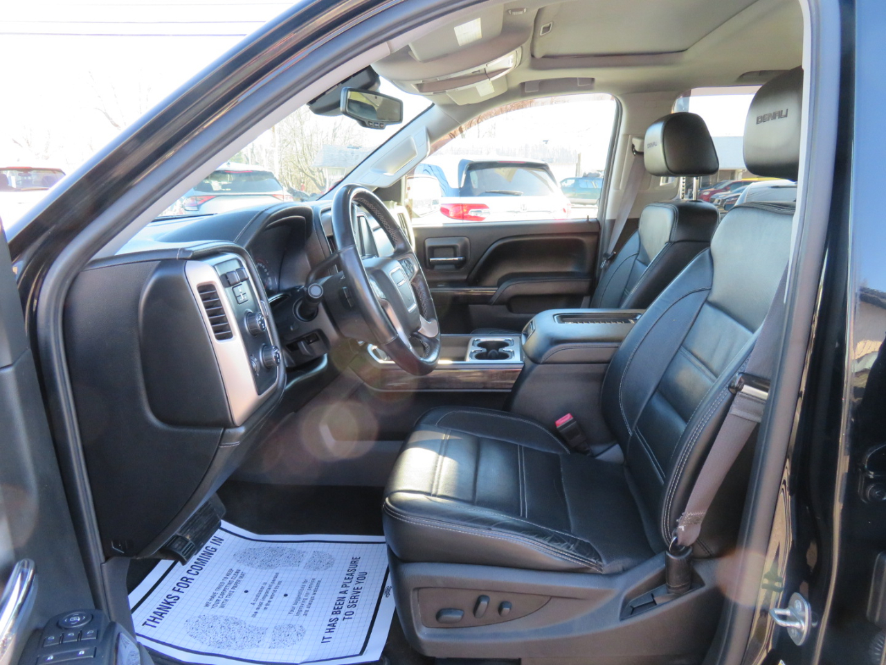 GMC Sierra 1500 4WD Crew Cab 143.5" Denali 2016