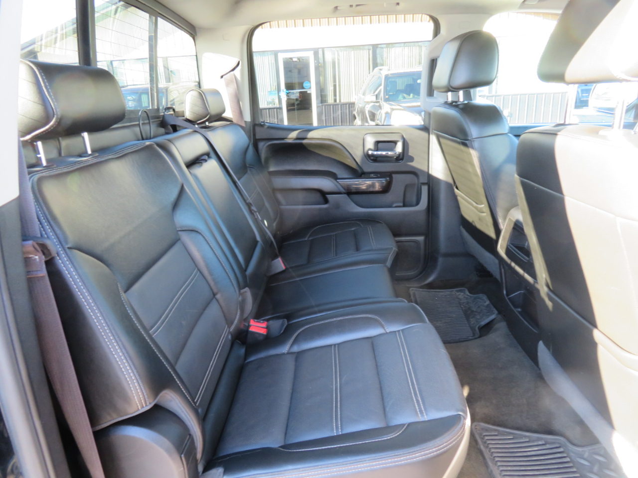 GMC Sierra 1500 4WD Crew Cab 143.5" Denali 2016