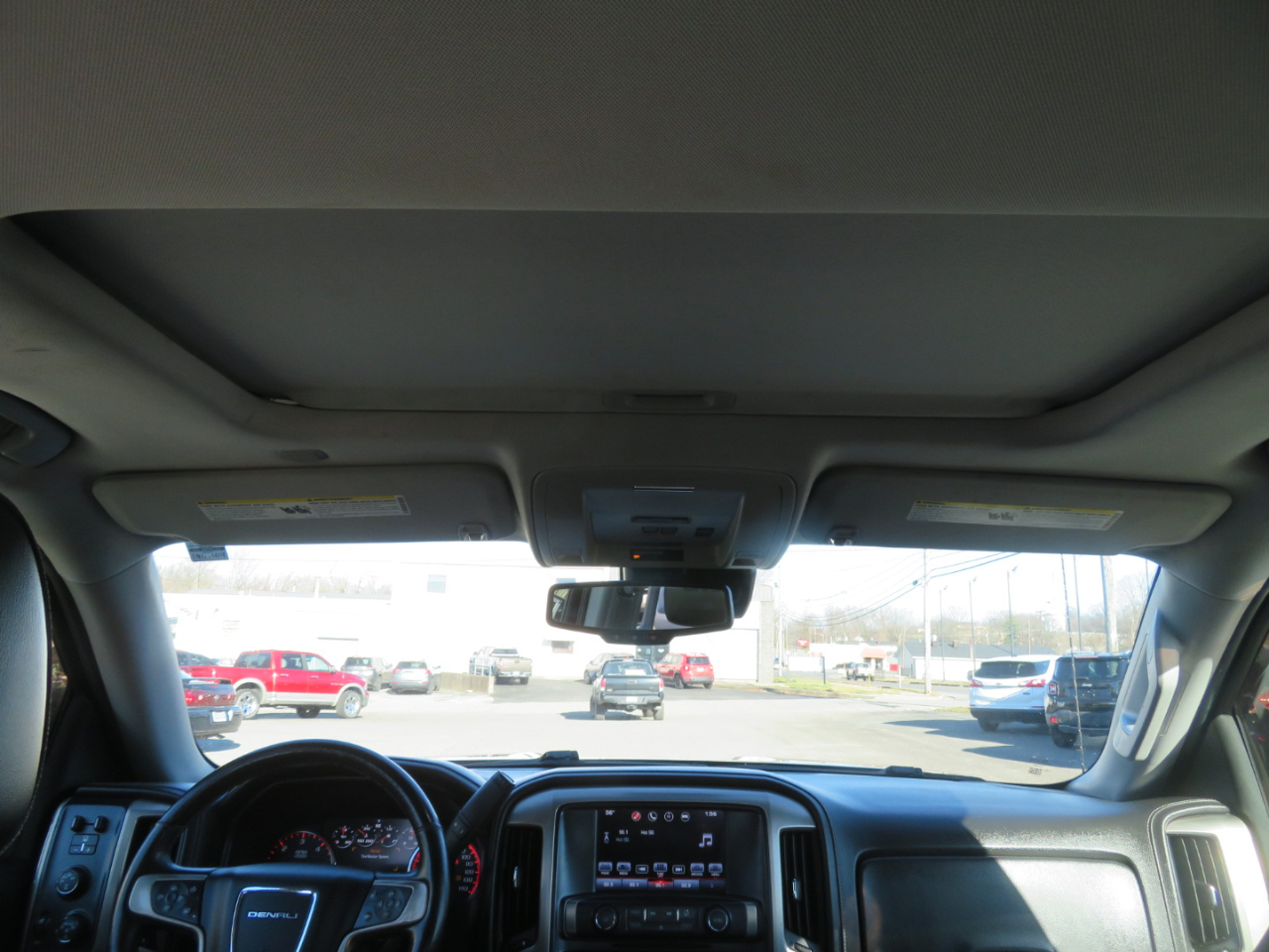 GMC Sierra 1500 4WD Crew Cab 143.5" Denali 2016