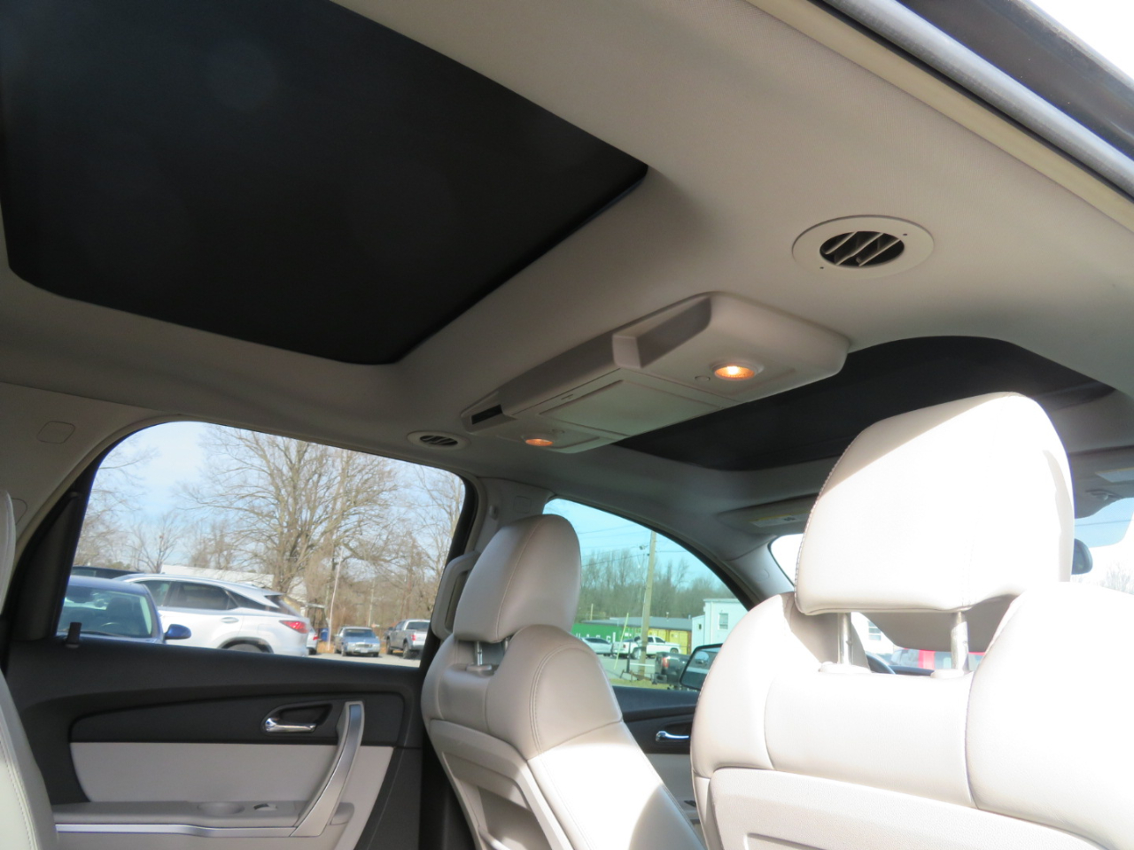 GMC Acadia FWD 4dr SLT2 2008