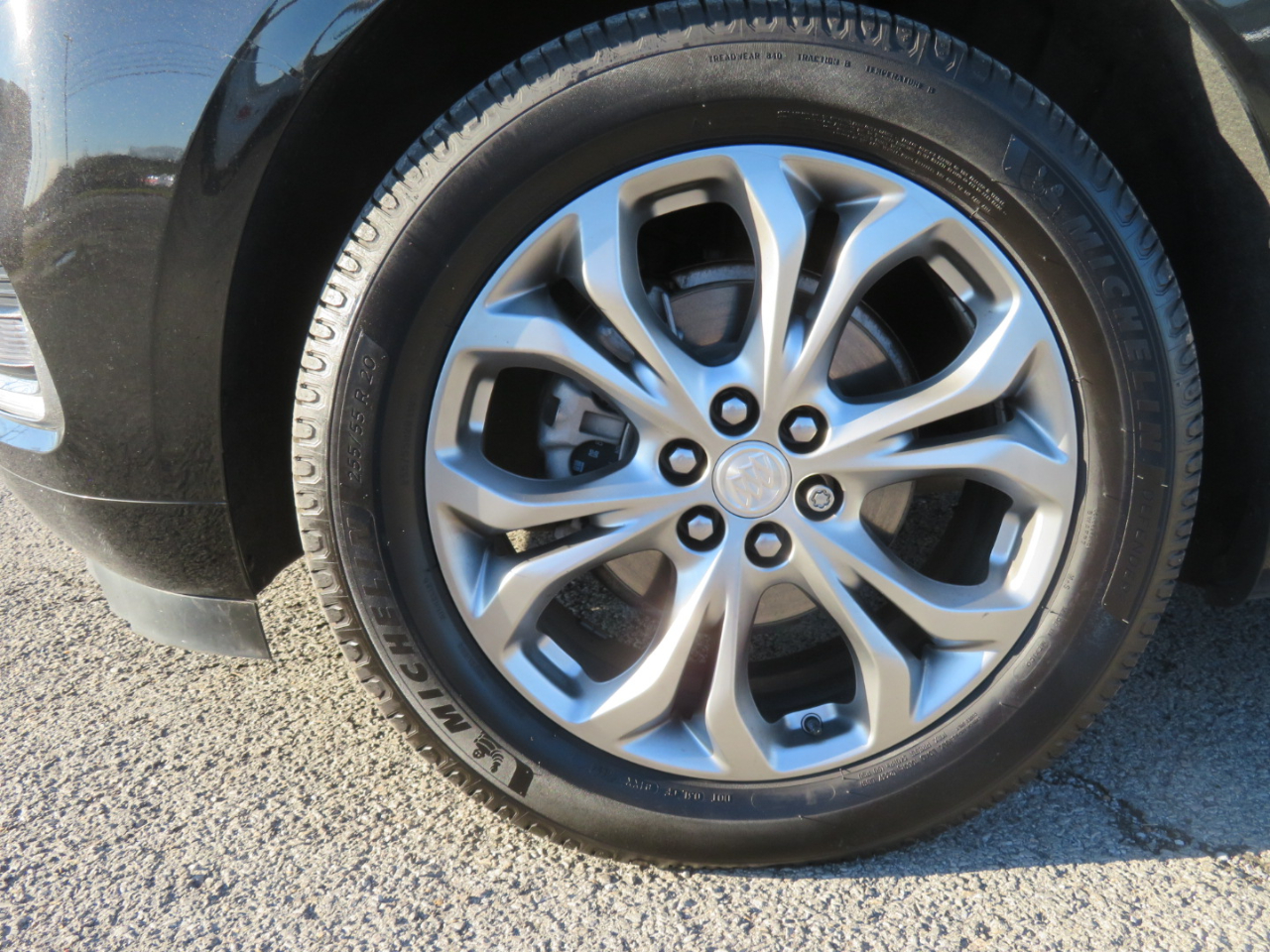 Buick Enclave AWD 4dr Avenir 2021