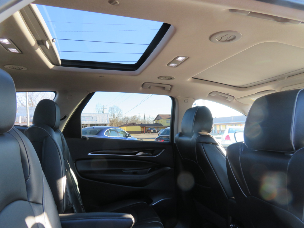 Buick Enclave AWD 4dr Avenir 2021