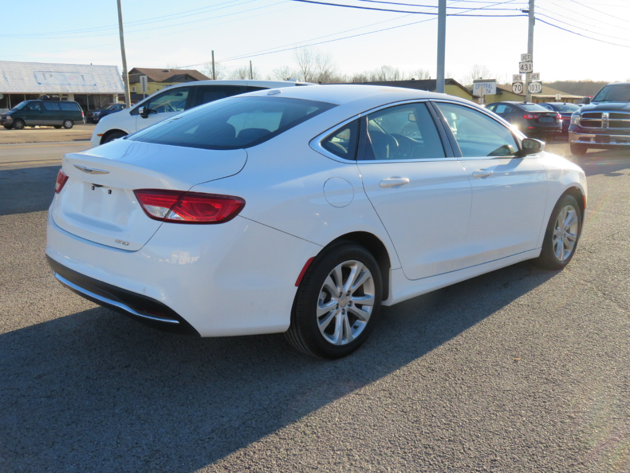 Chrysler 200 4dr Sdn Limited FWD 2016