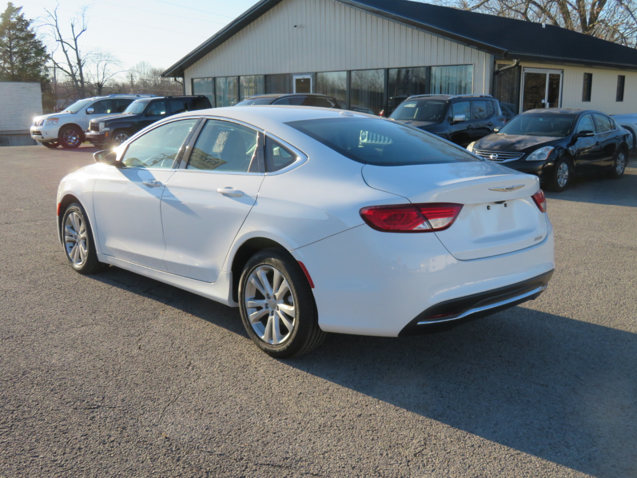 Chrysler 200 4dr Sdn Limited FWD 2016