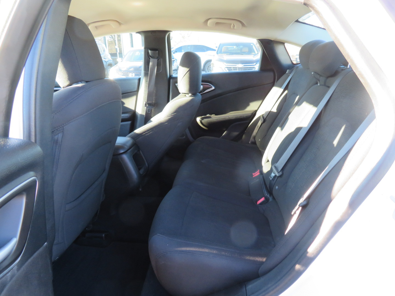 Chrysler 200 4dr Sdn Limited FWD 2016