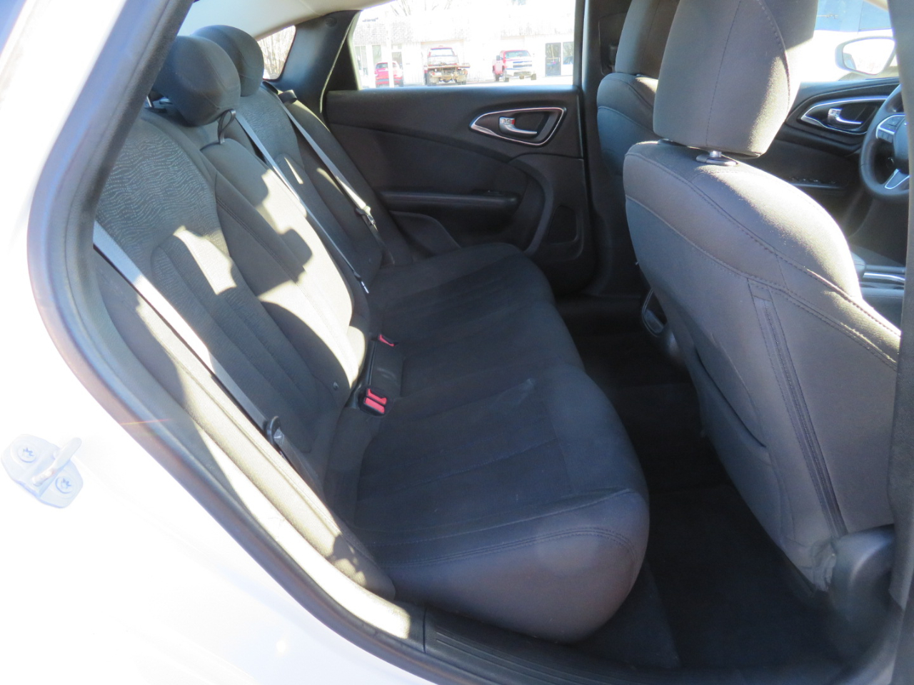 Chrysler 200 4dr Sdn Limited FWD 2016