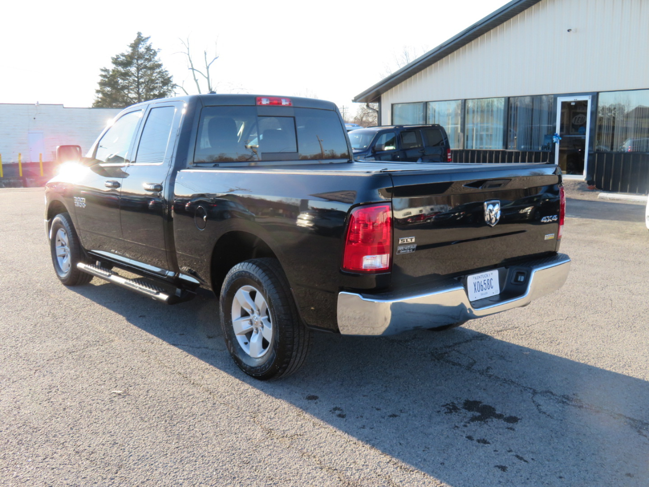 RAM 1500 SLT 4x4 Quad Cab 6'4" Box 2018