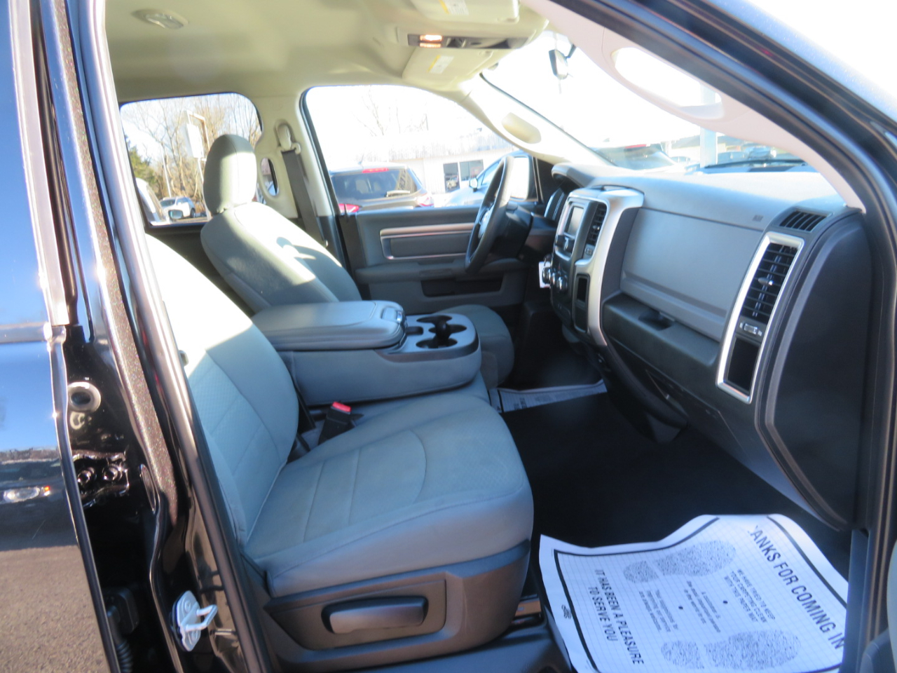 RAM 1500 SLT 4x4 Quad Cab 6'4" Box 2018